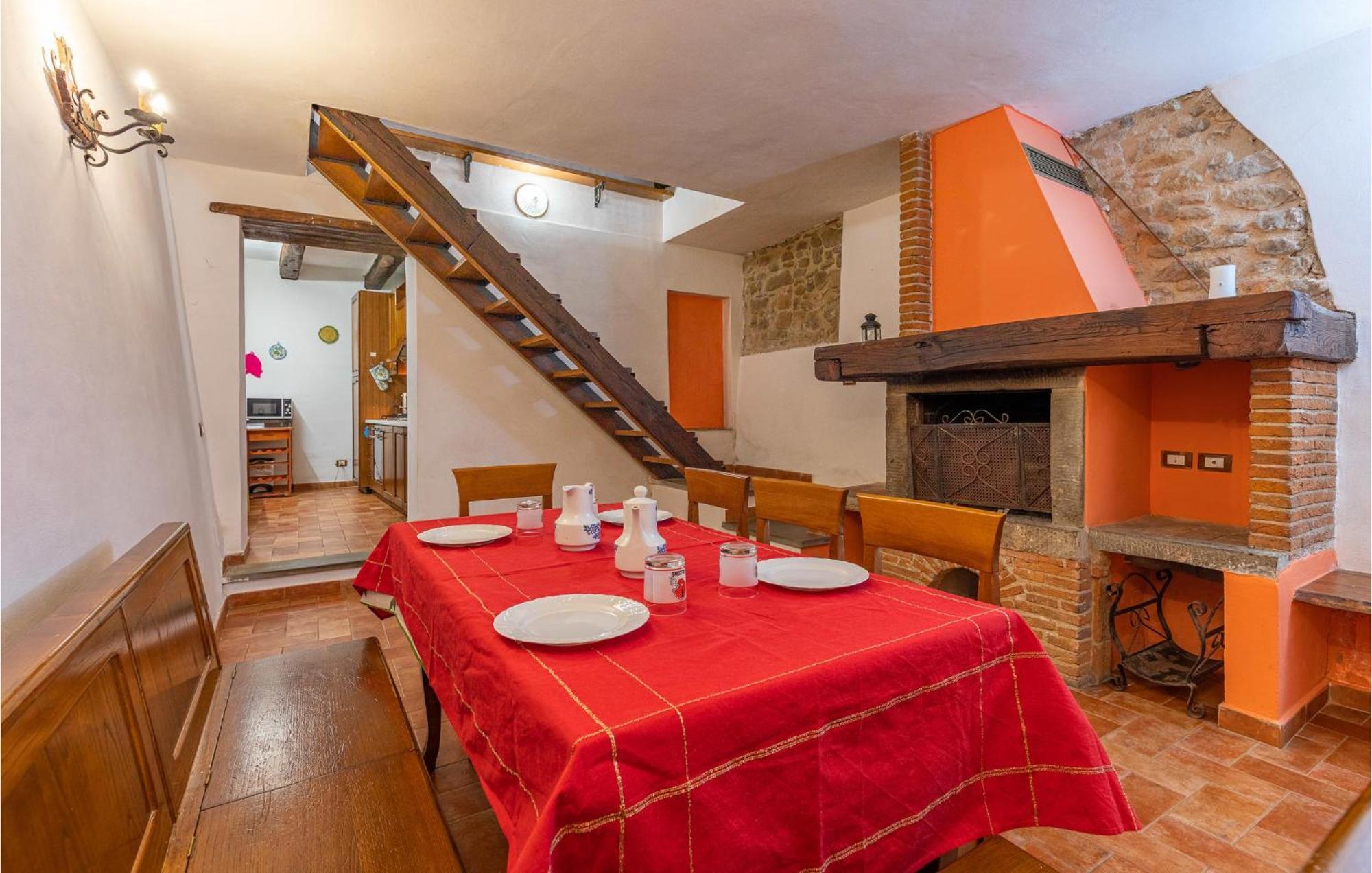 Awesome Home In Marliana With Kitchenette Exterior foto